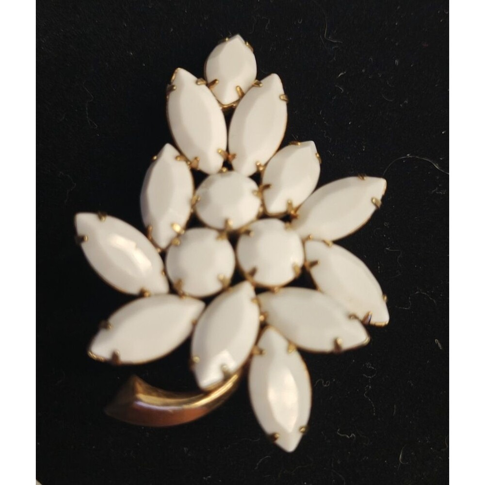 Vintage Floral Brooch White Milk Glass stones